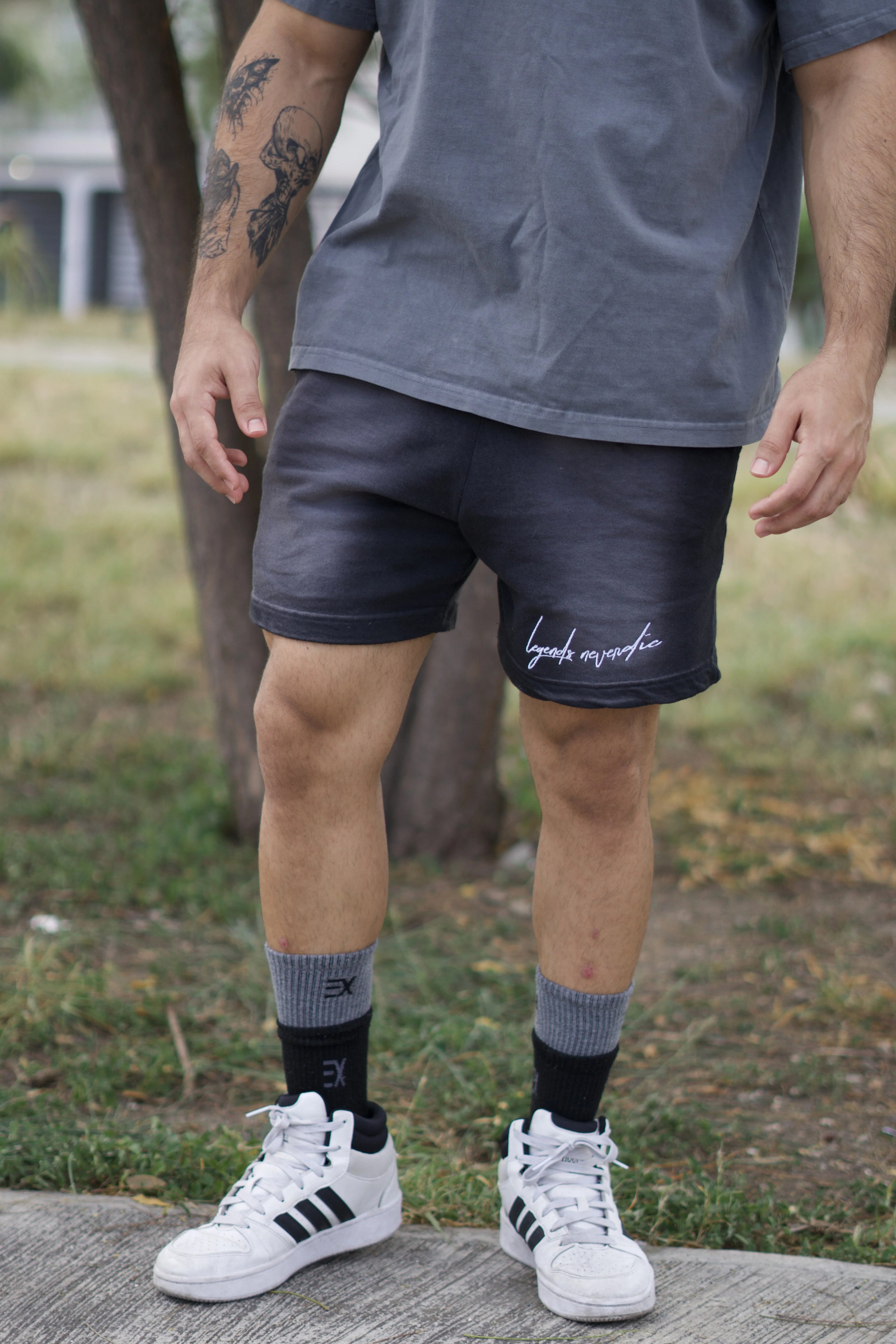 LEGENDS SHORTS